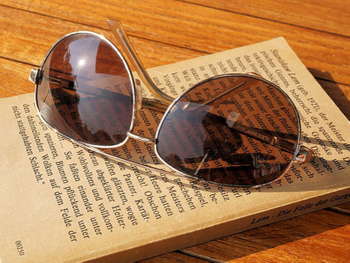 ¿Por qué necesidad de usar gafas de sol de lectura?
